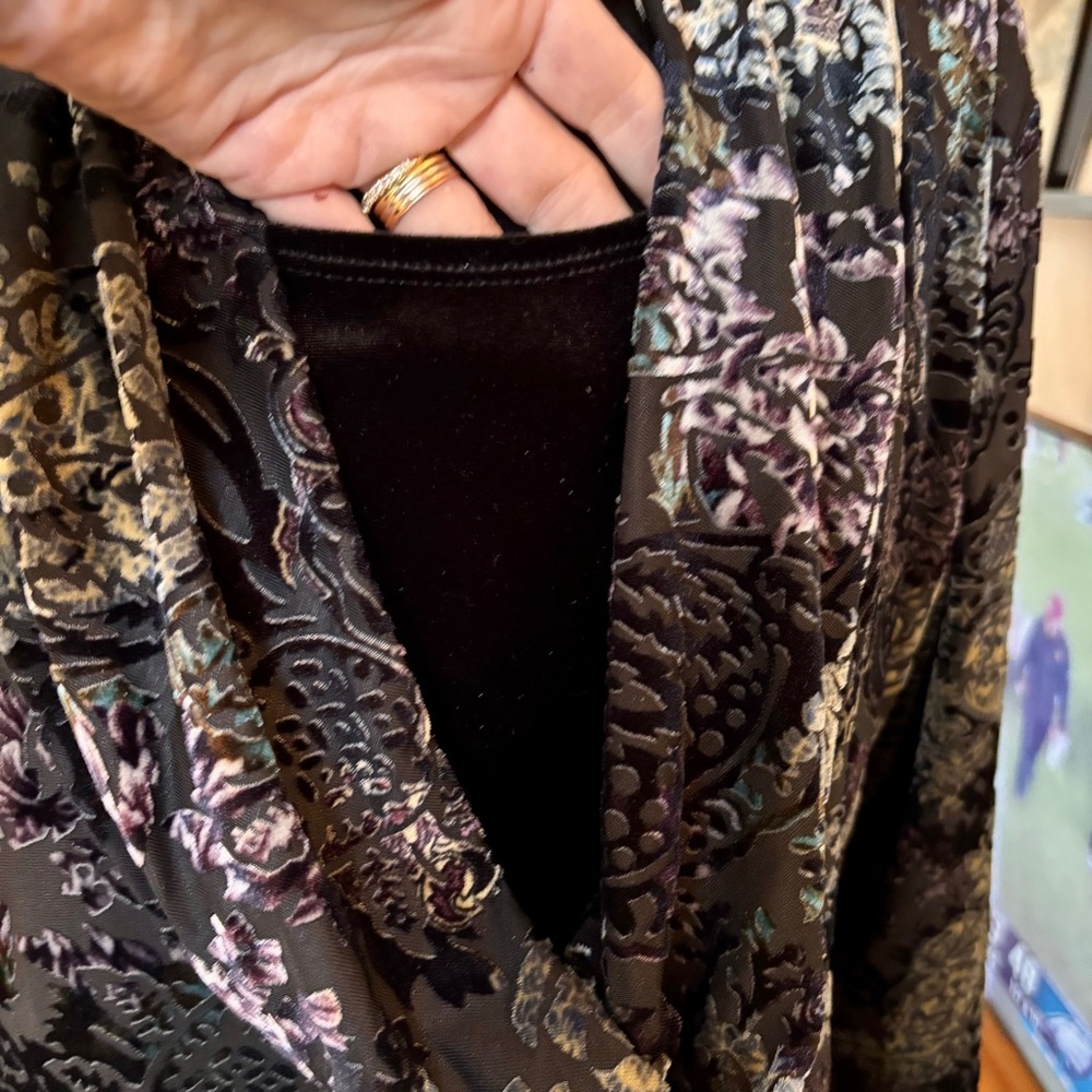 Velvet Burnout Cowl Neck Top XL - Picture 3 of 6